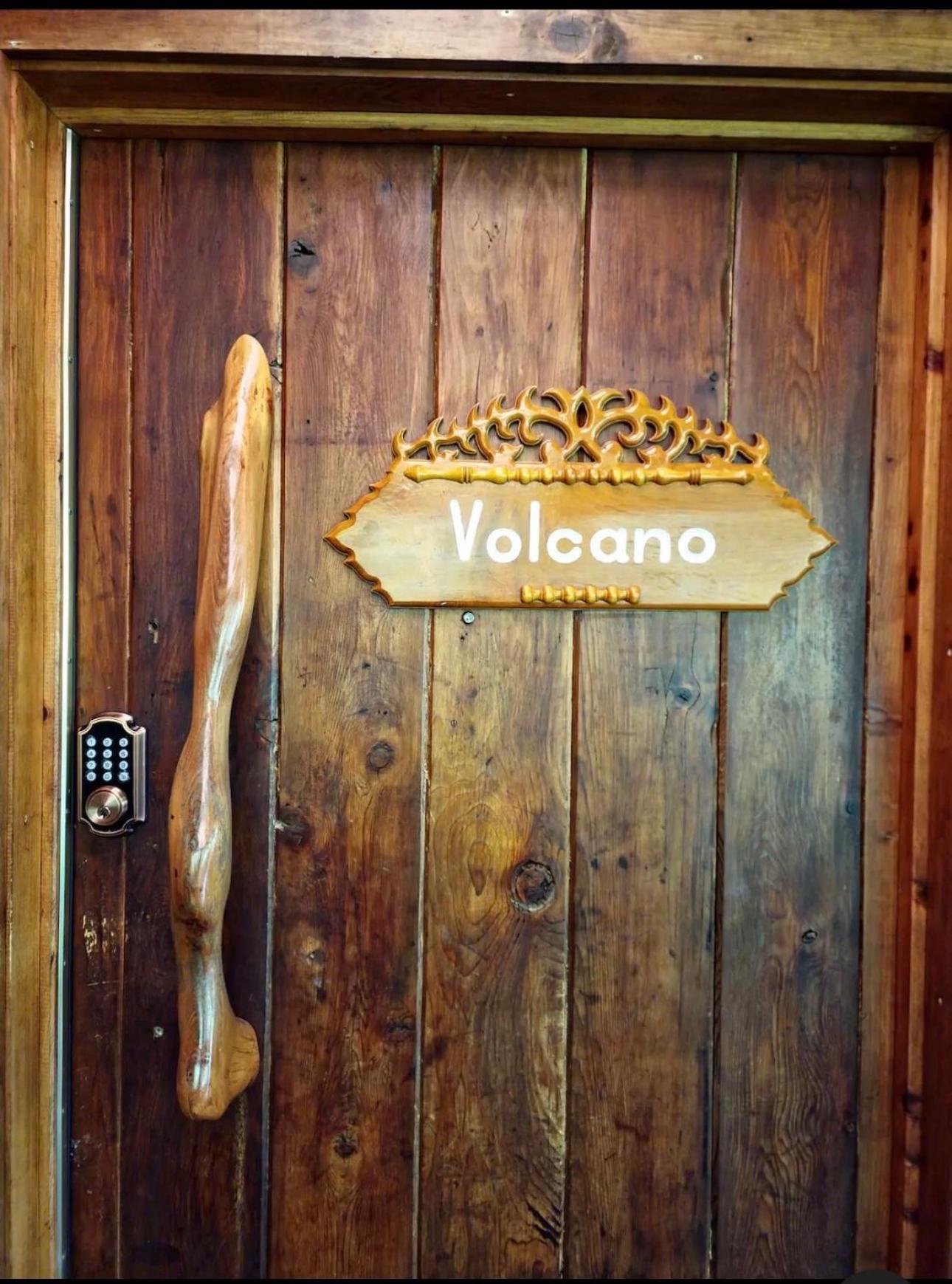 The Pacifica Inn Volcano Exteriör bild